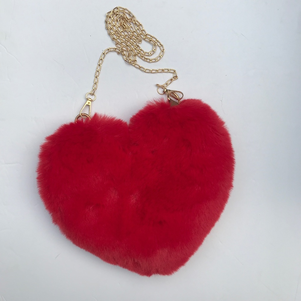 NEW NWOT Fluffy Red Heart Shaped Purse. - Picture 2 of 4